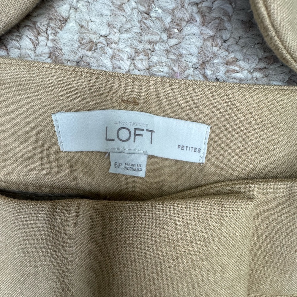 Loft Classic Tan Blazer Suit for woman’s.  B5 - Picture 17 of 17